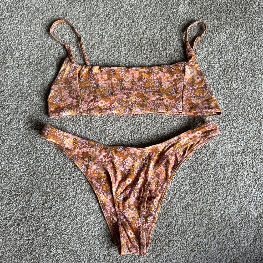STONE FOX SWIM SET!